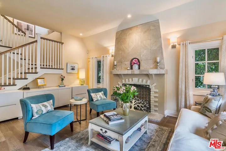 9025 Ashcroft Avenue, West Hollywood, California 90048