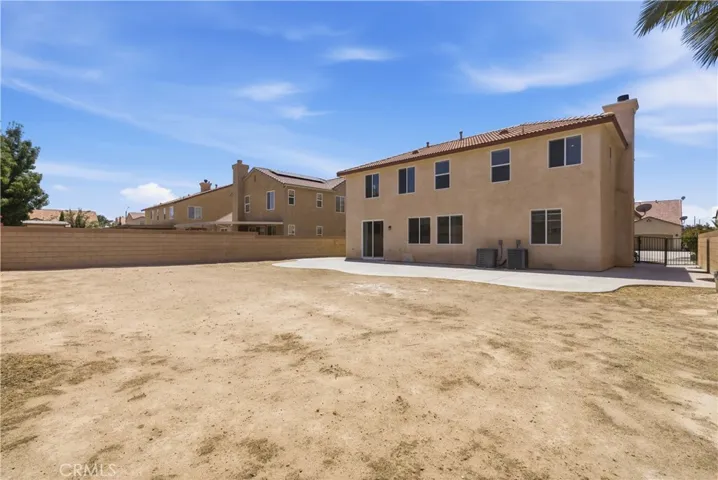 2207 Beechwood, Lancaster, California 93535