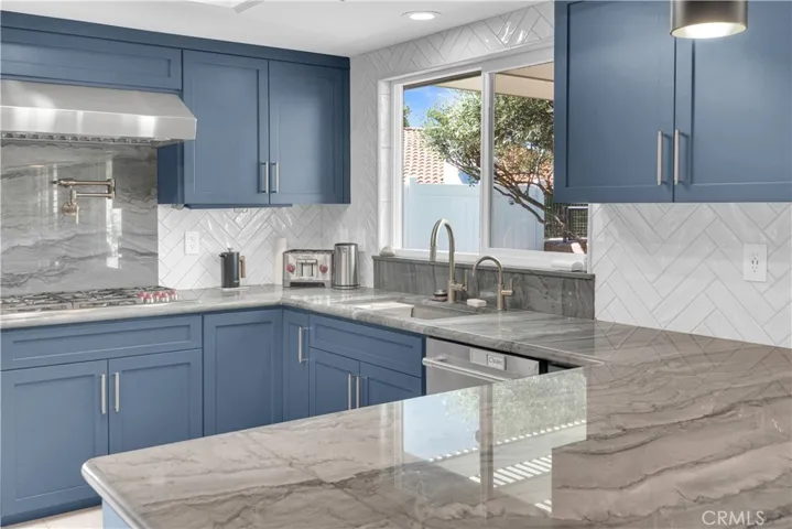 1806 Rambouillet, Paso Robles, California 93446