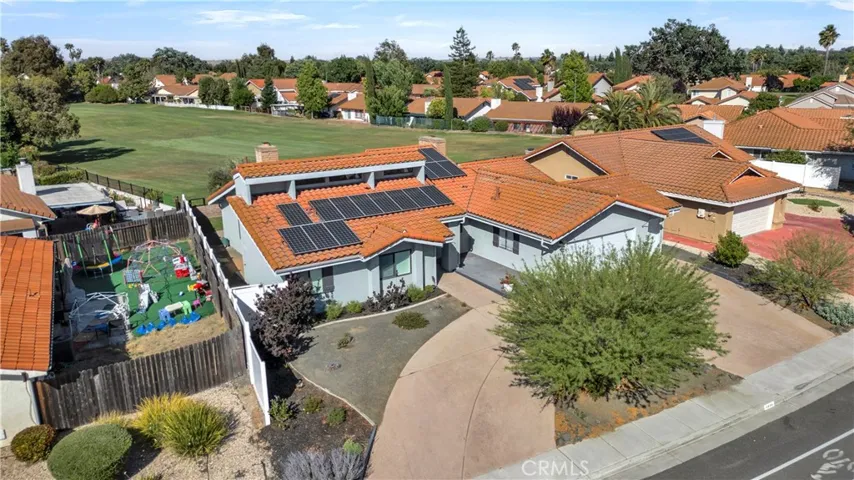 1806 Rambouillet, Paso Robles, California 93446