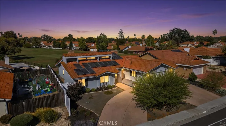 1806 Rambouillet, Paso Robles, California 93446