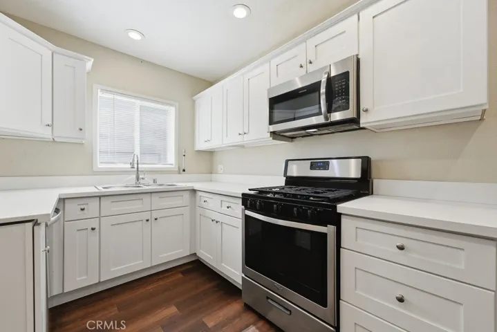 10943 Kittridge Street, North Hollywood, California 91606