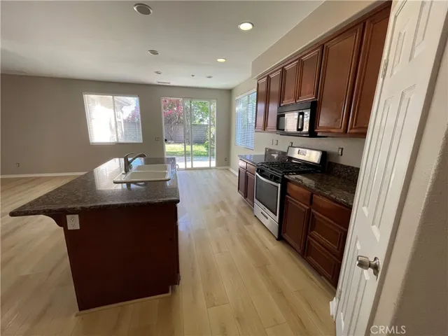 16141 San Jacinto Ave, Fontana, California 92336