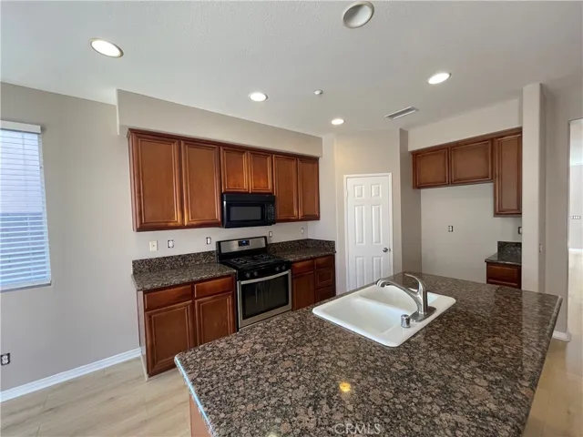 16141 San Jacinto Ave, Fontana, California 92336