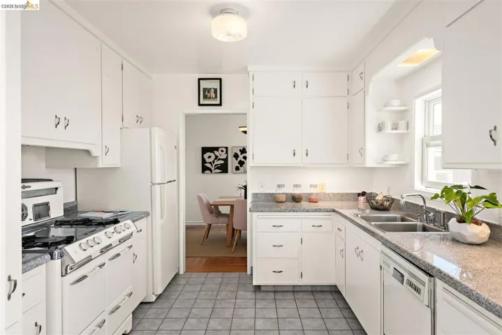 211 San Carlos Ave, El Cerrito, California 94530