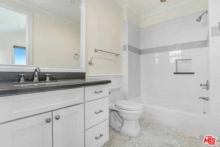 11540 Clover Avenue, Los Angeles, California 90066