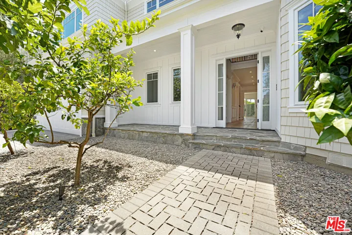 11540 Clover Avenue, Los Angeles, California 90066