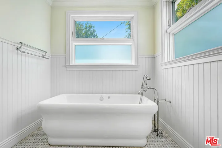 11540 Clover Avenue, Los Angeles, California 90066