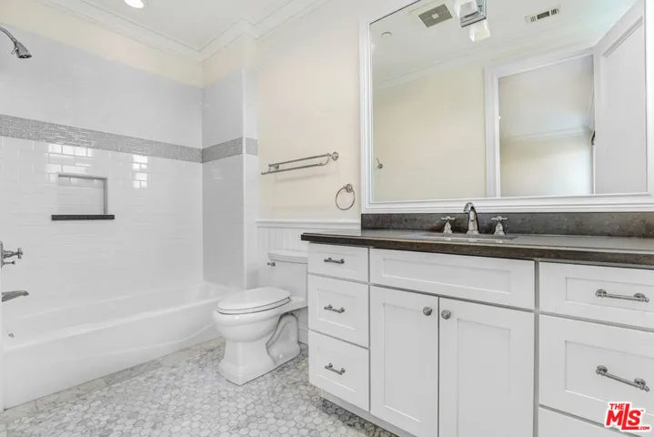 11540 Clover Avenue, Los Angeles, California 90066