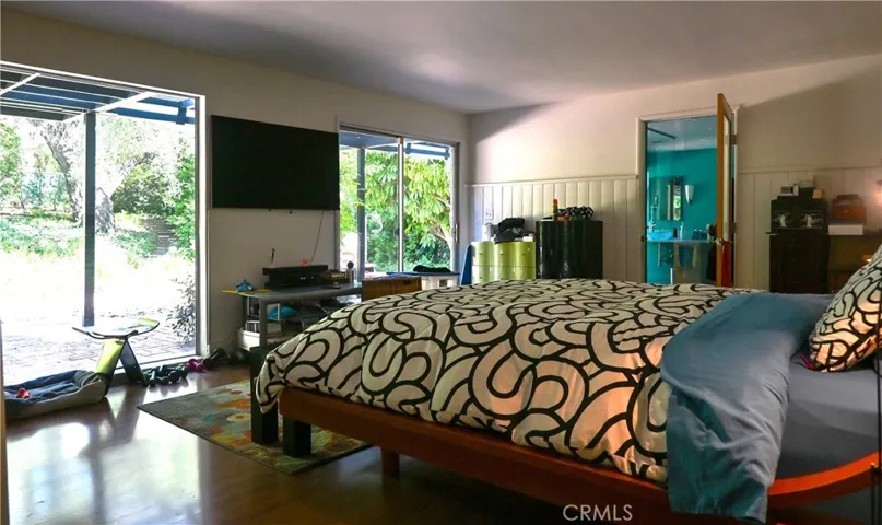15515 Del Gado Drive, Sherman Oaks, California 91403