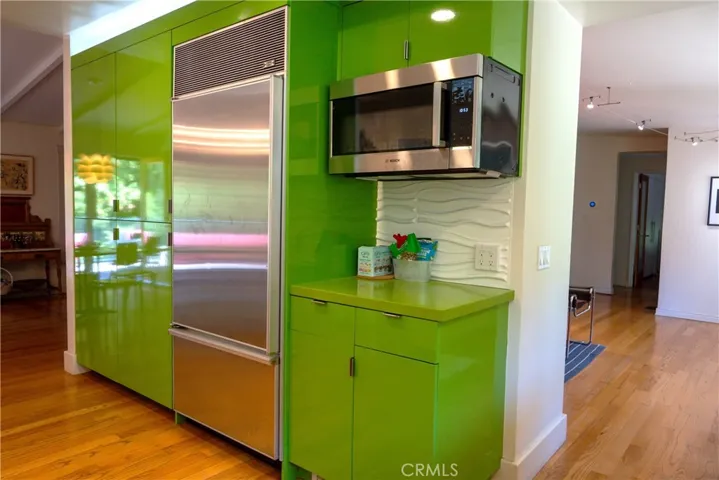 15515 Del Gado Drive, Sherman Oaks, California 91403