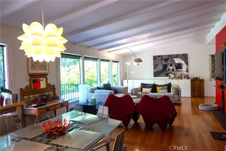 15515 Del Gado Drive, Sherman Oaks, California 91403