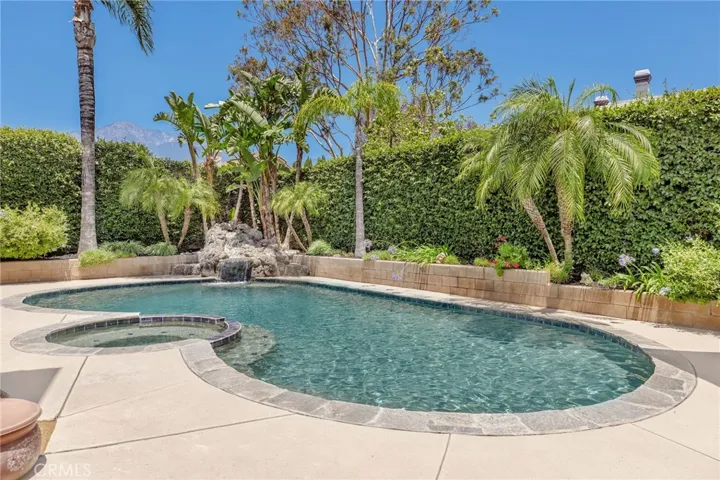 7011 Monza, Rancho Cucamonga, California 91701