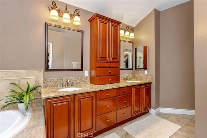 7011 Monza, Rancho Cucamonga, California 91701