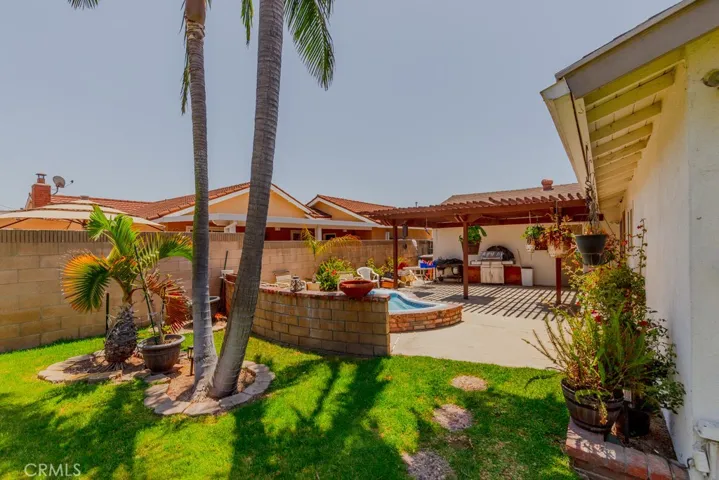 9331 La Cortinilla Avenue, Fountain Valley, California 92708