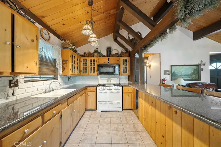 43466 Bow Canyon, Big Bear Lake, California 92315