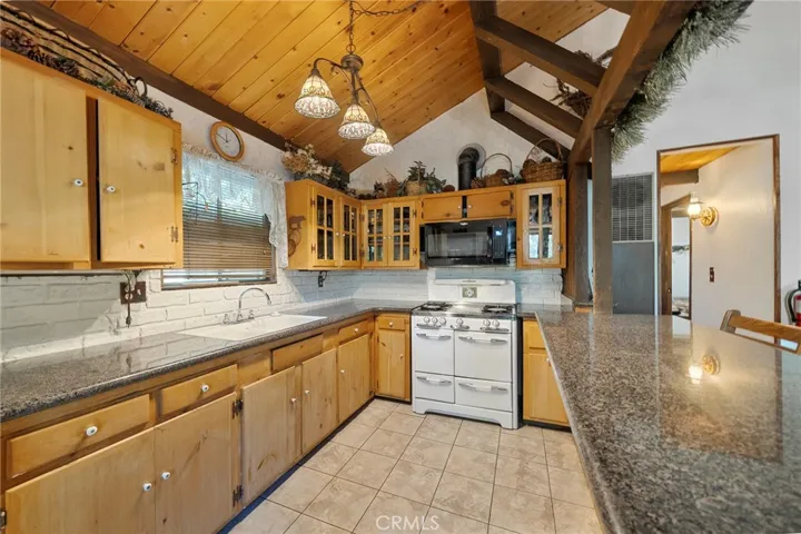43466 Bow Canyon, Big Bear Lake, California 92315