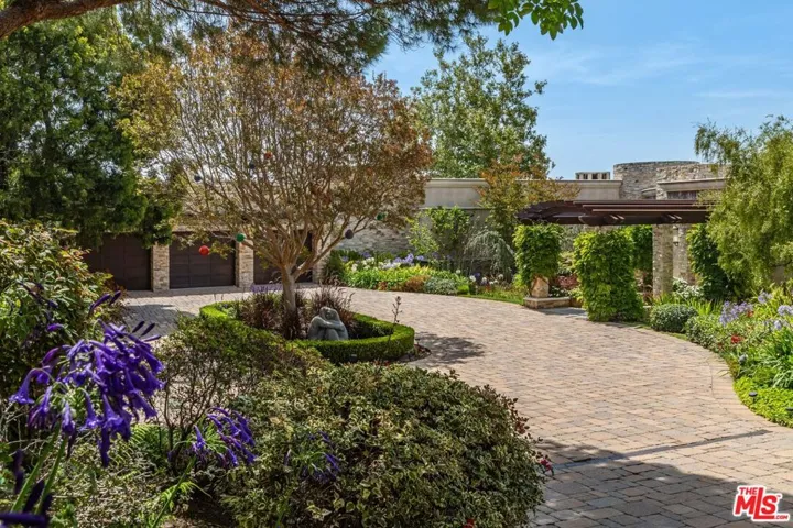 1101 Bel Air Place, Los Angeles, California 90077 — photo 4