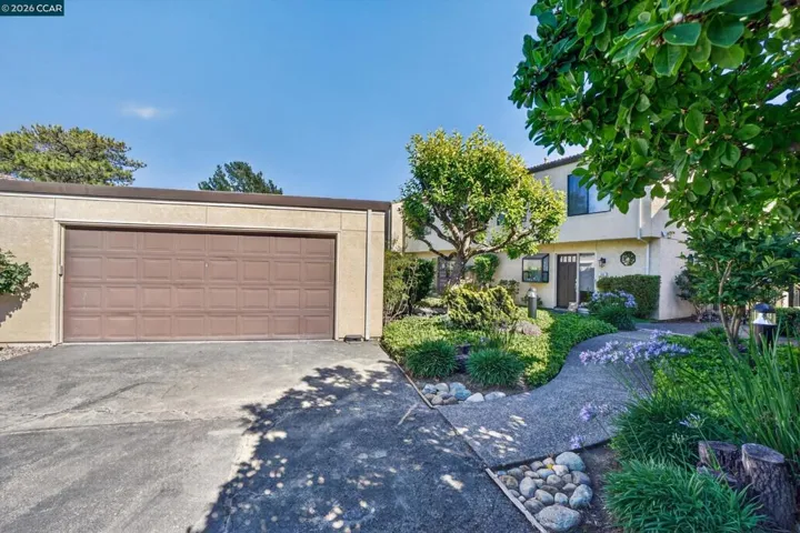 2 Car Garage