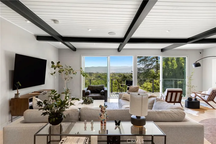 11661 Picturesque Dr, Studio City, California 91604
