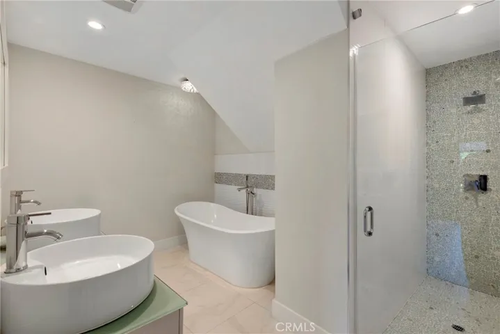 11661 Picturesque Dr, Studio City, California 91604