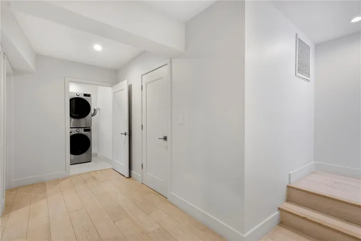 11661 Picturesque Dr, Studio City, California 91604