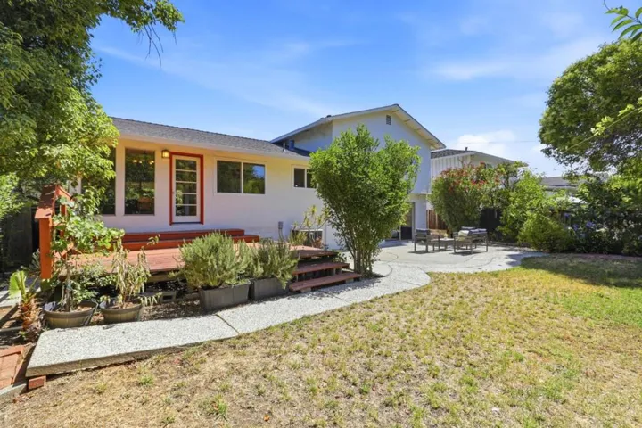1142 Viscaino Avenue, Sunnyvale, California 94086