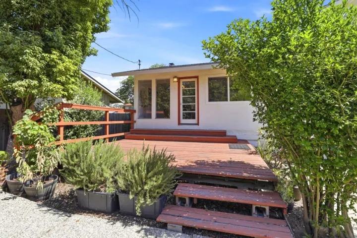 1142 Viscaino Avenue, Sunnyvale, California 94086
