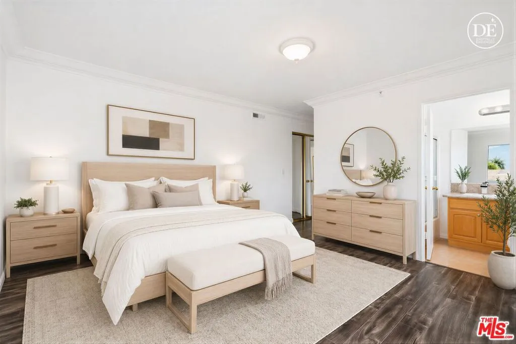 Primary Bedroom Layout 1 (Stag