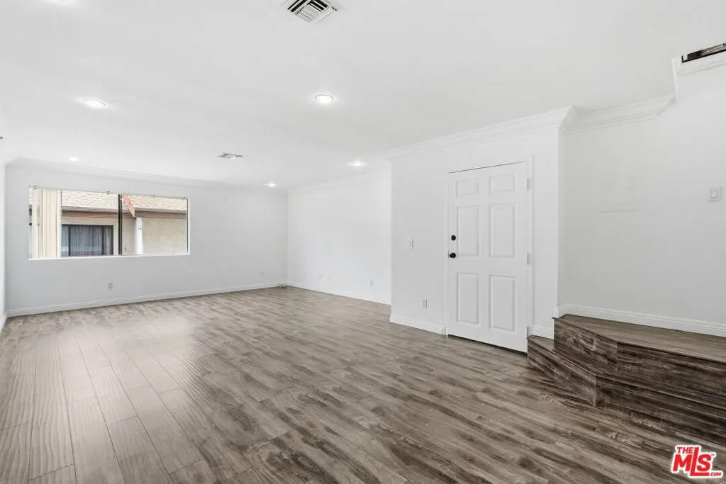 Dining Room Area