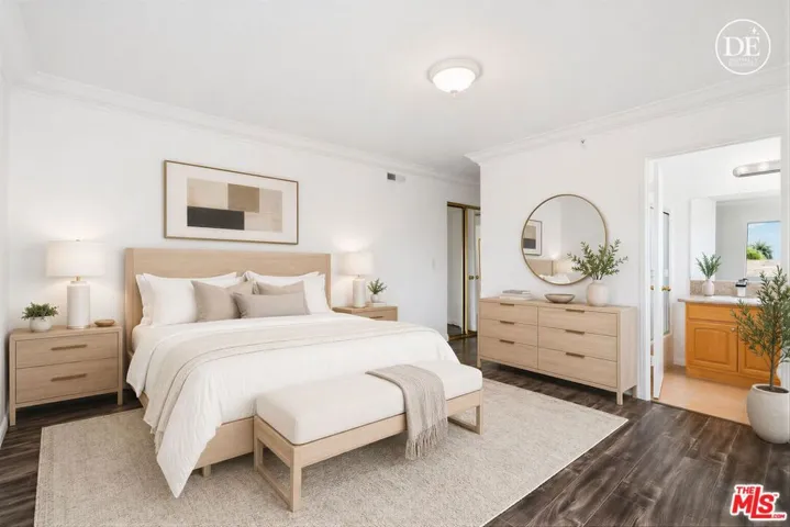 Primary Bedroom Layout 1 (Stag