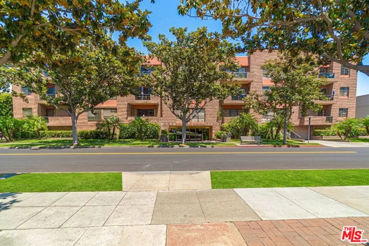 234 S Gale Drive 209, Beverly Hills, California 90211