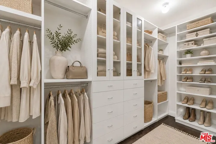 234 S Gale Drive 209, Beverly Hills, California 90211