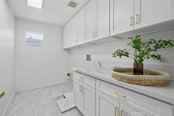 14105 Almond Grove Court, Eastvale, California 92880