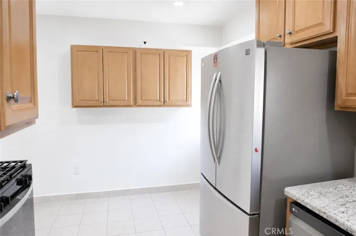 17144 Burton Street 3, Lake Balboa, California 91406
