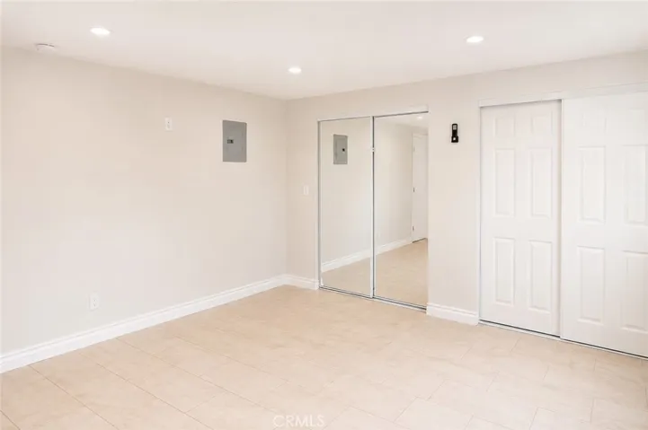17144 Burton Street 3, Lake Balboa, California 91406