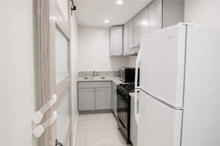 Guest kitchen