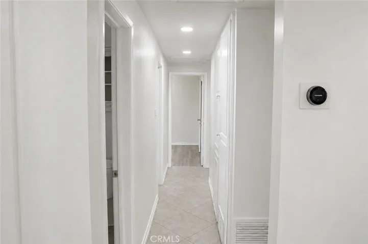 17144 Burton Street 3, Lake Balboa, California 91406