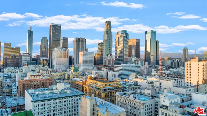 215 W 7th Street 811, Los Angeles, California 90014