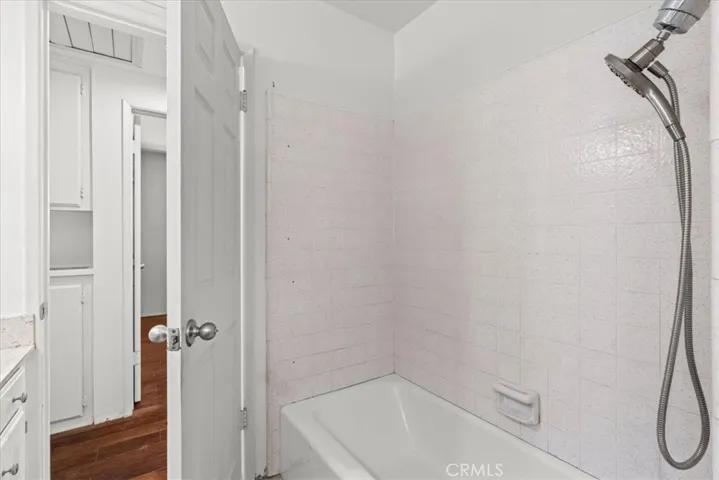 secondary bathroom