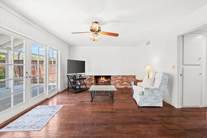 2nd living area