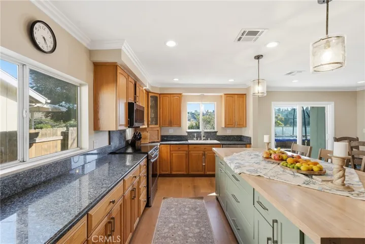 Oversized kitchen island