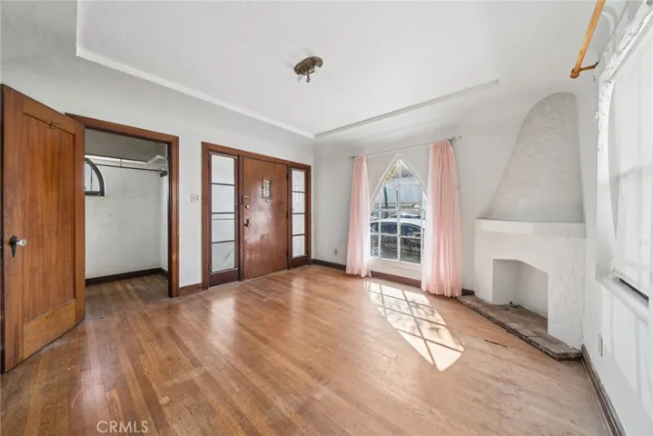 144 6th St. Living Room