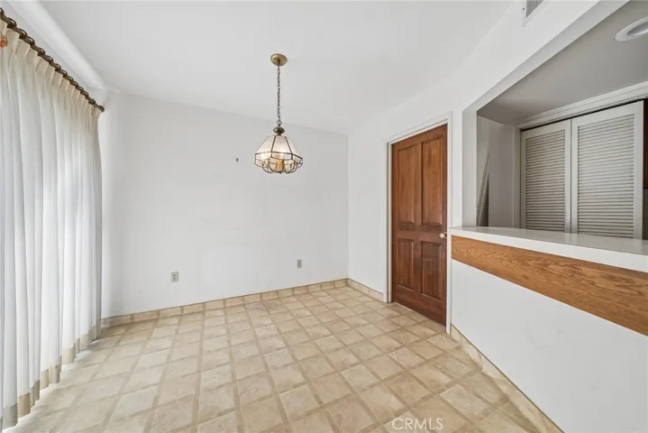144 6th St. Dining Area