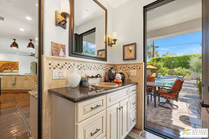 248 E Palo Verde Avenue, Palm Springs, California 92264