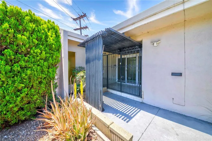 1939 S Bradshawe, Monterey Park, California 91754