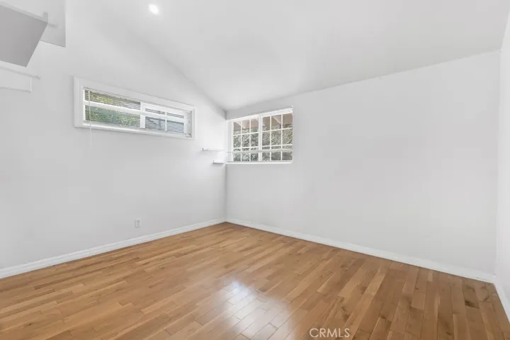 21025 Blythe Street, Canoga Park, California 91304