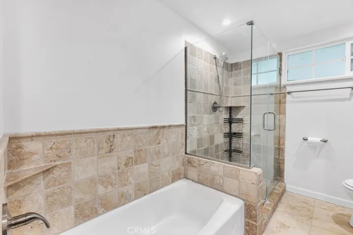 21025 Blythe Street, Canoga Park, California 91304
