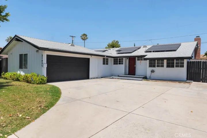 21025 Blythe Street, Canoga Park, California 91304