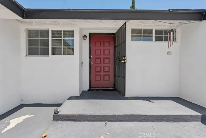 21025 Blythe Street, Canoga Park, California 91304